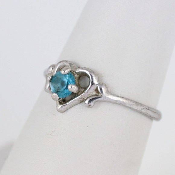 Silver Heart Ring with Blue Gemstone - Picture 3 of 12